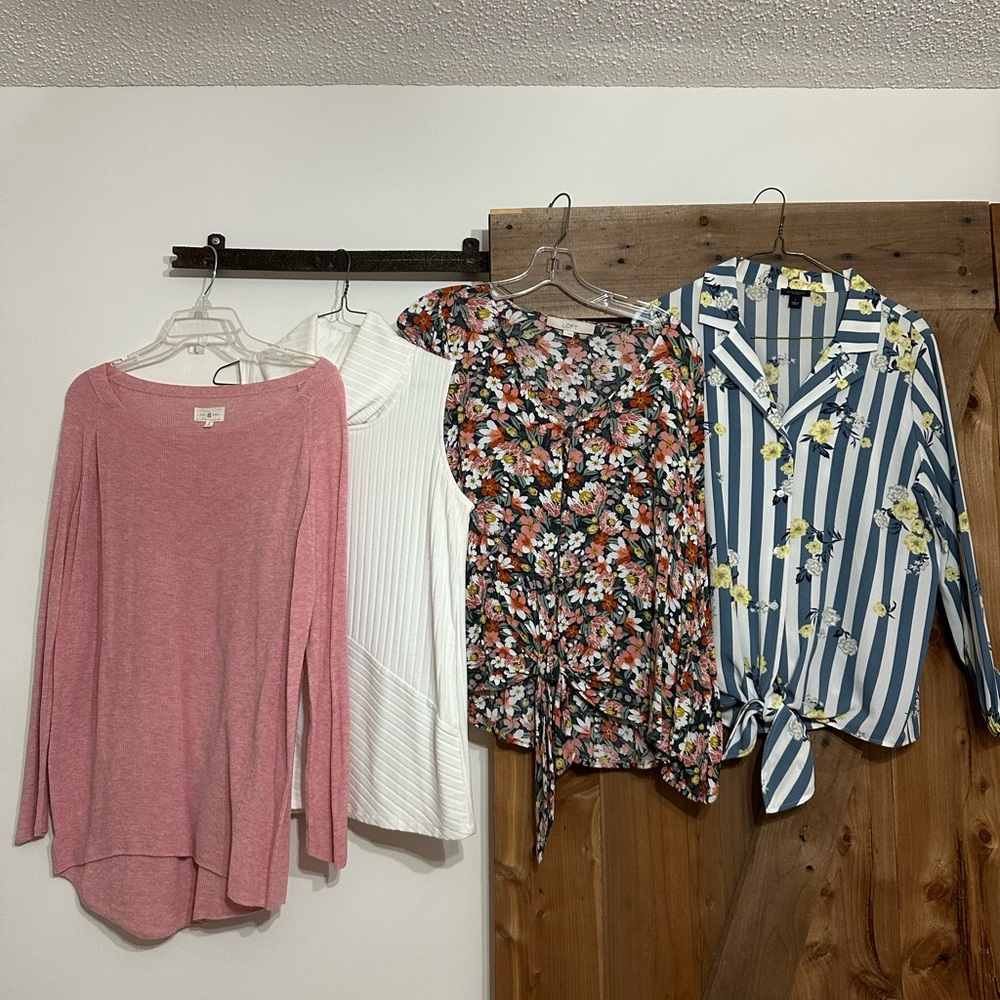 Bundle of shirts - S